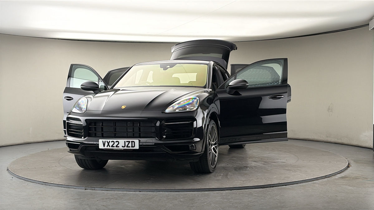 More views of Porsche Cayenne