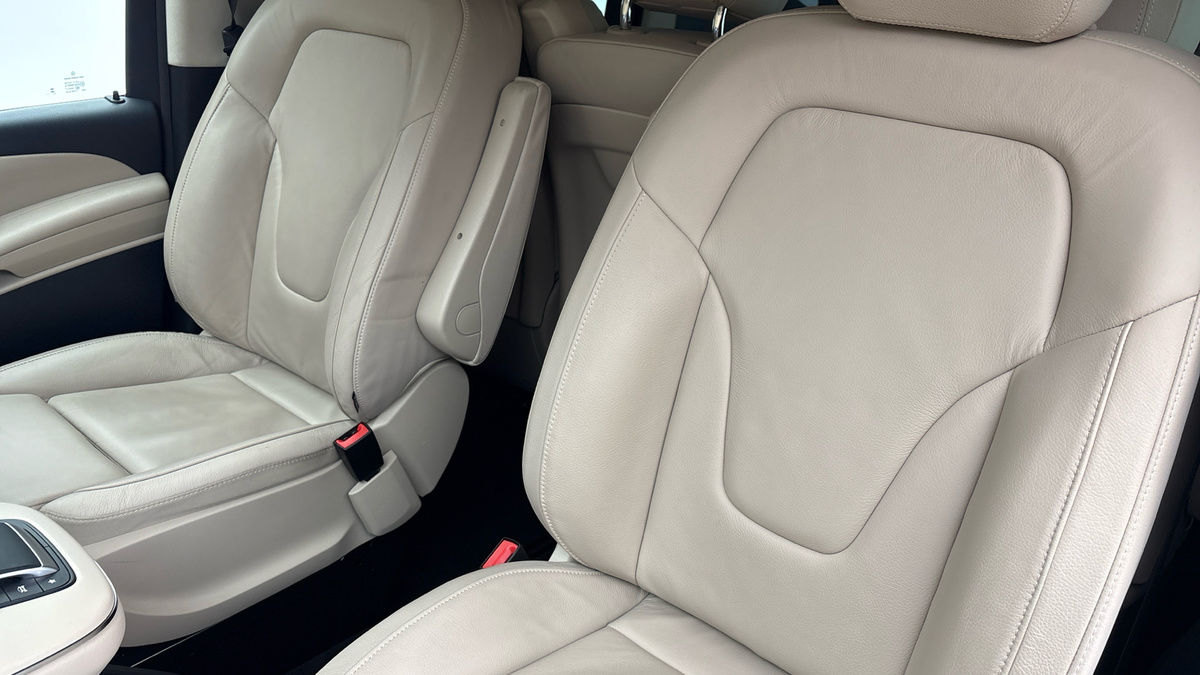 Mercedes-Benz V Class Image 7