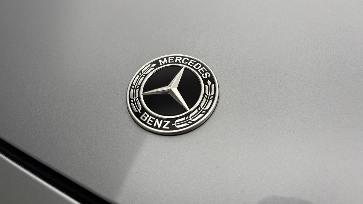 Mercedes-Benz E Class Image 24