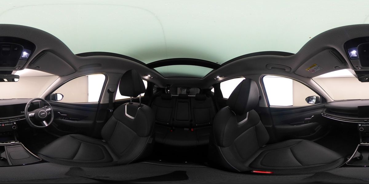 More views of Hyundai TUCSON