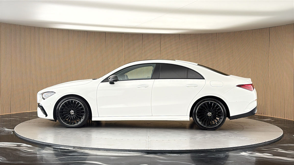 Mercedes-Benz CLA Image 15