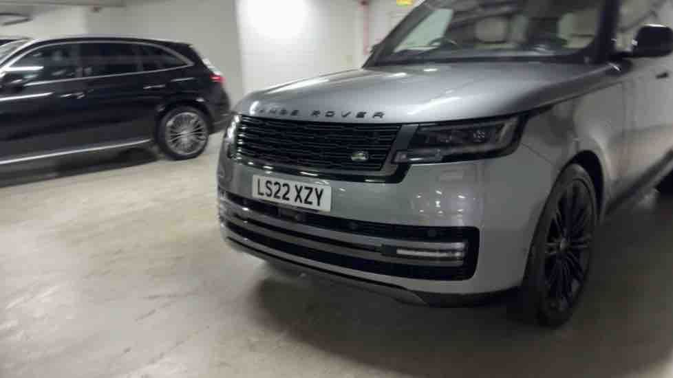 More views of Land Rover Range Rover