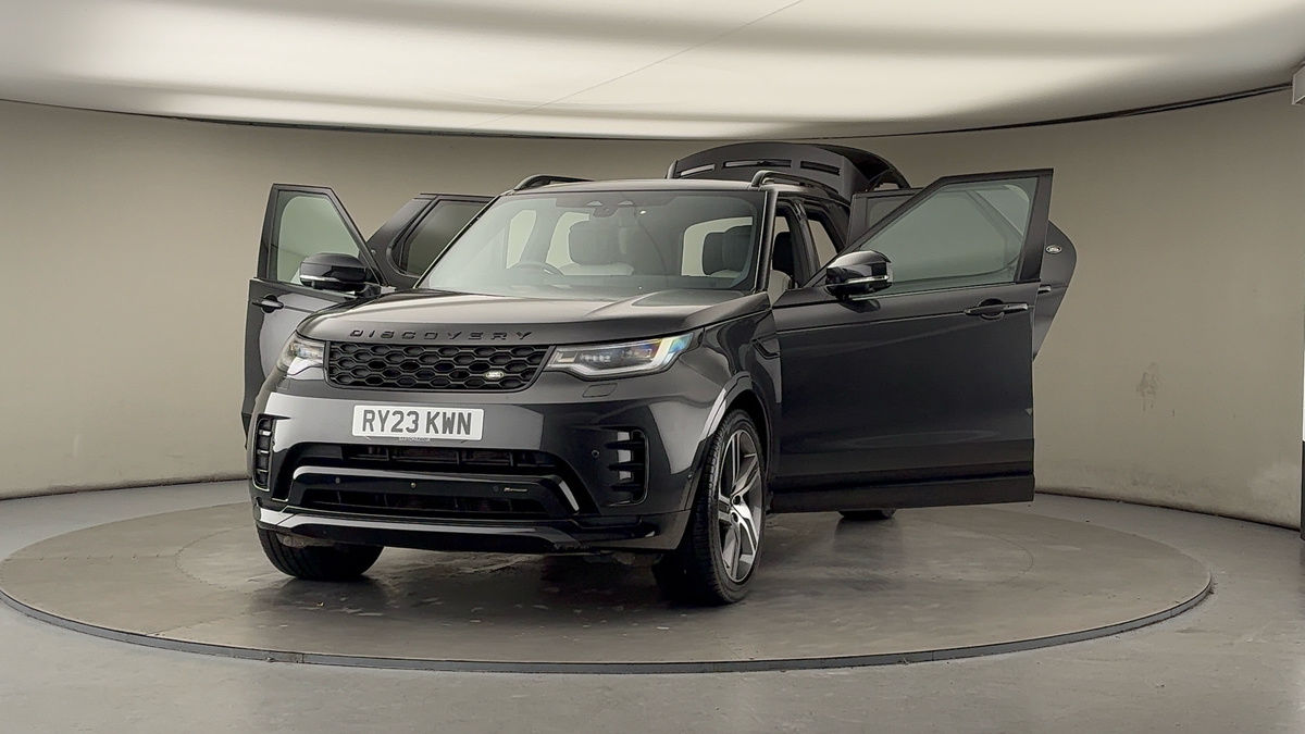 More views of Land Rover Discovery