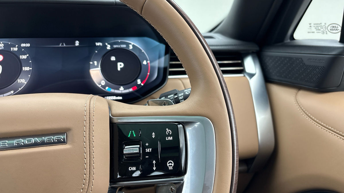 Land Rover Range Rover Image 14