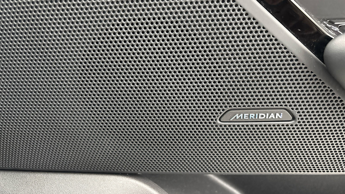 Land Rover Range Rover Velar Image 9