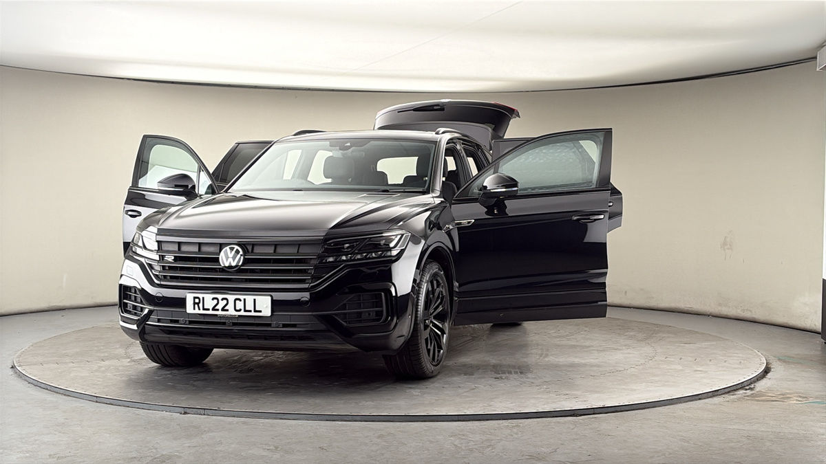 More views of Volkswagen Touareg