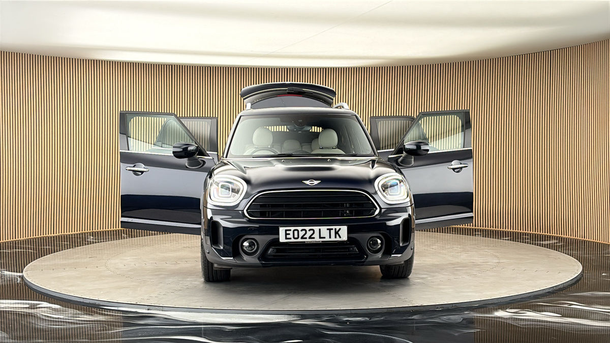 More views of MINI Countryman