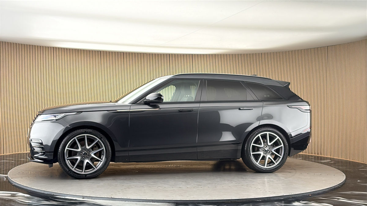 More views of Land Rover Range Rover Velar