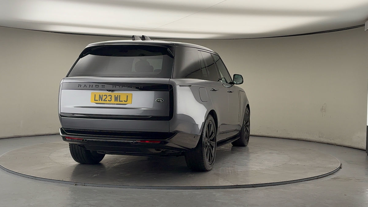 More views of Land Rover Range Rover