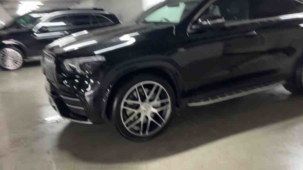 More views of Mercedes-Benz GLE