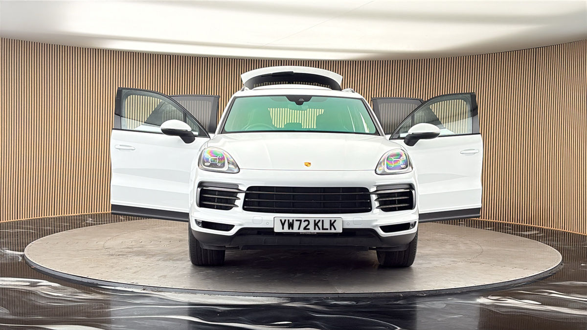 More views of Porsche Cayenne
