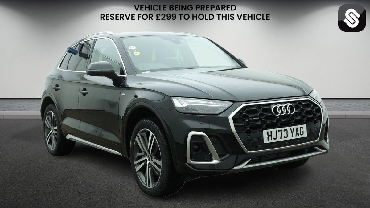 Audi Q5 Sticky Header Image