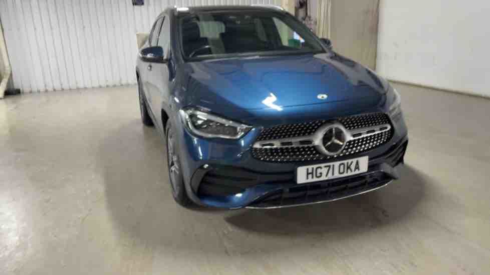 More views of Mercedes-Benz GLA
