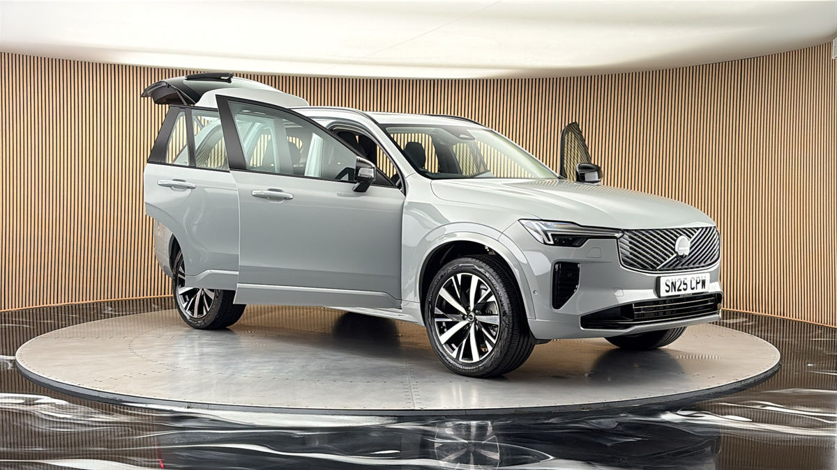 More views of Volvo XC90