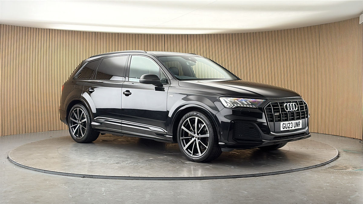 More views of Audi Q7