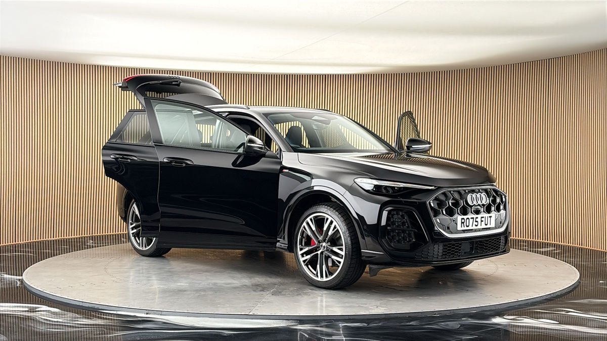More views of Audi Q5