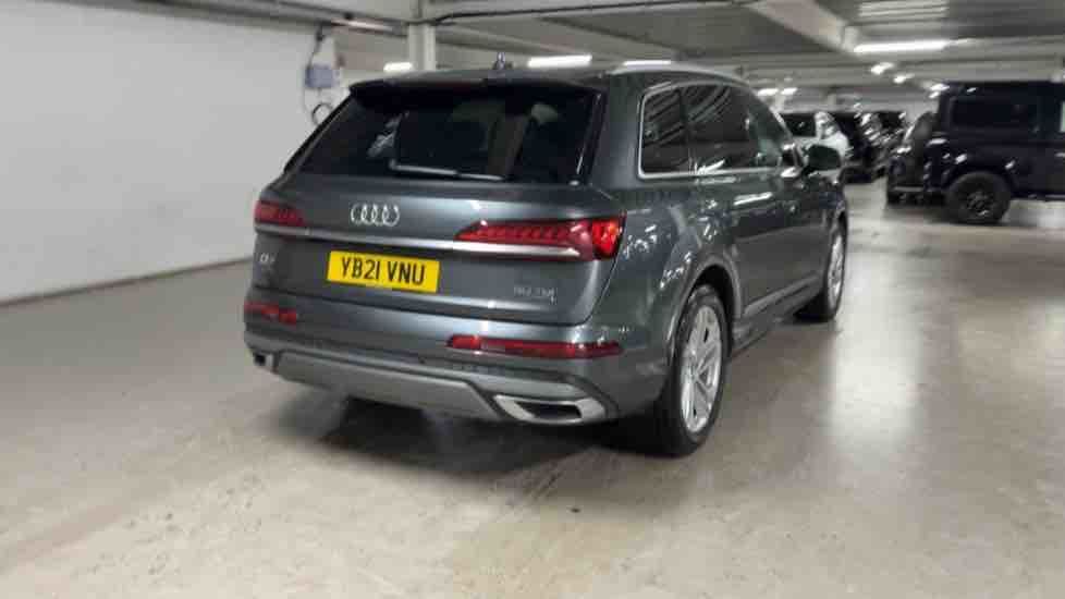 More views of Audi Q7