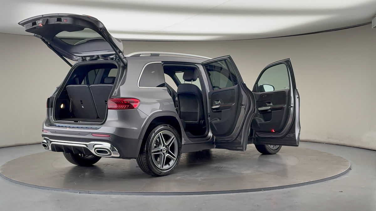 More views of Mercedes-Benz GLB