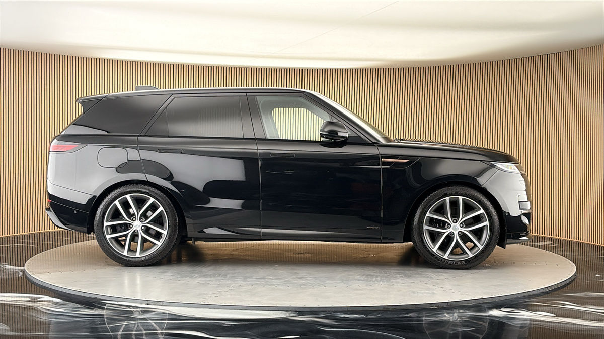 Land Rover Range Rover Sport Image 16