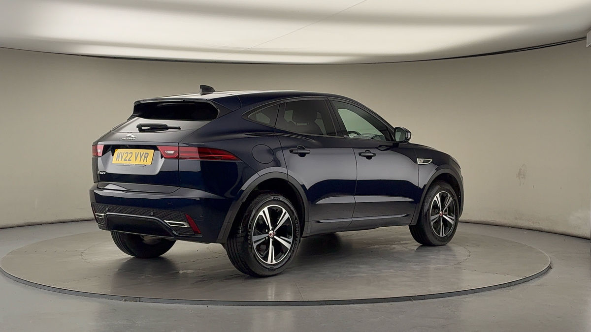 Jaguar E-PACE Image 21