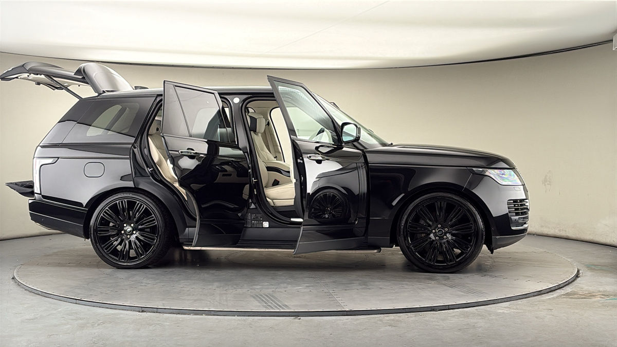 More views of Land Rover Range Rover