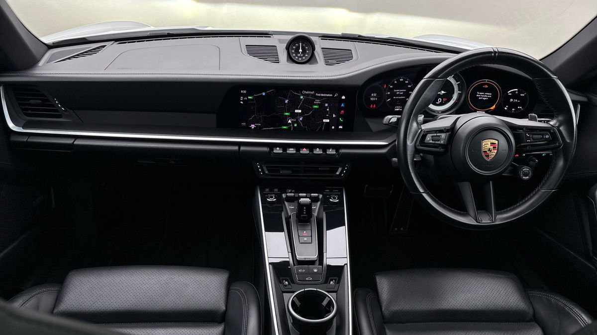 Porsche 911 Image 12