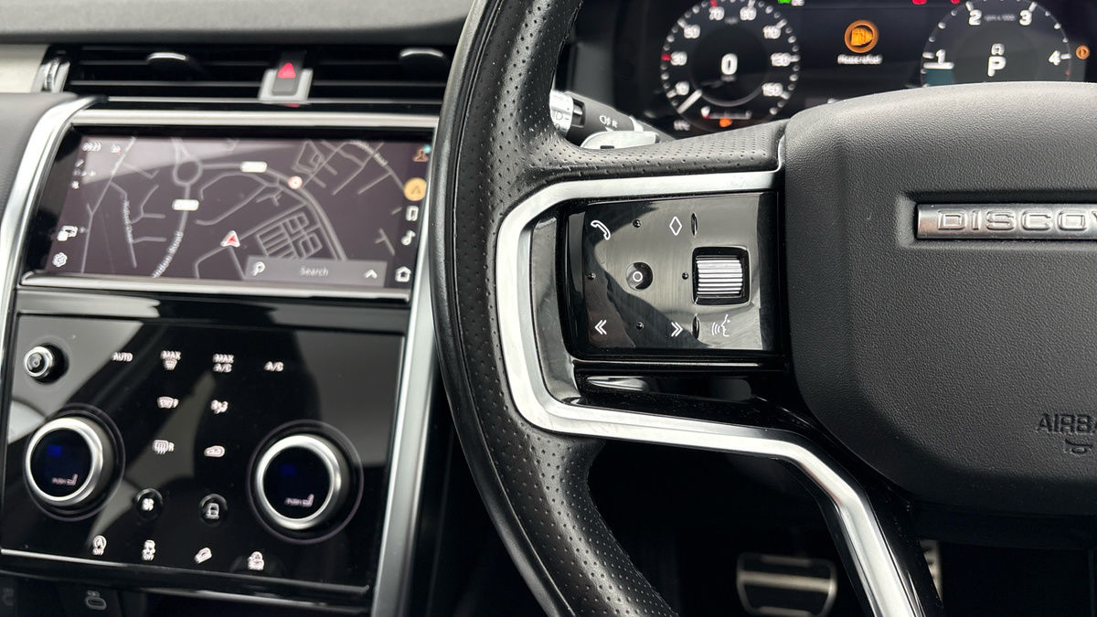 Land Rover Discovery Sport Image 13