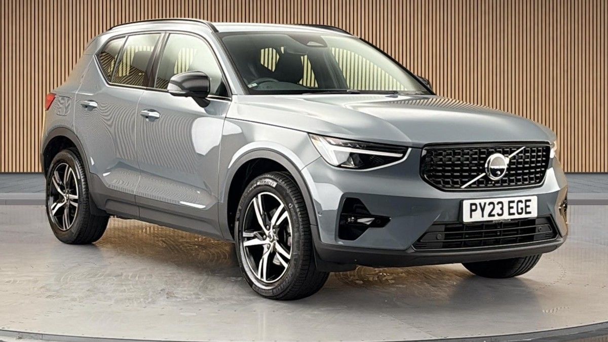 Volvo XC40 Sticky Header Image