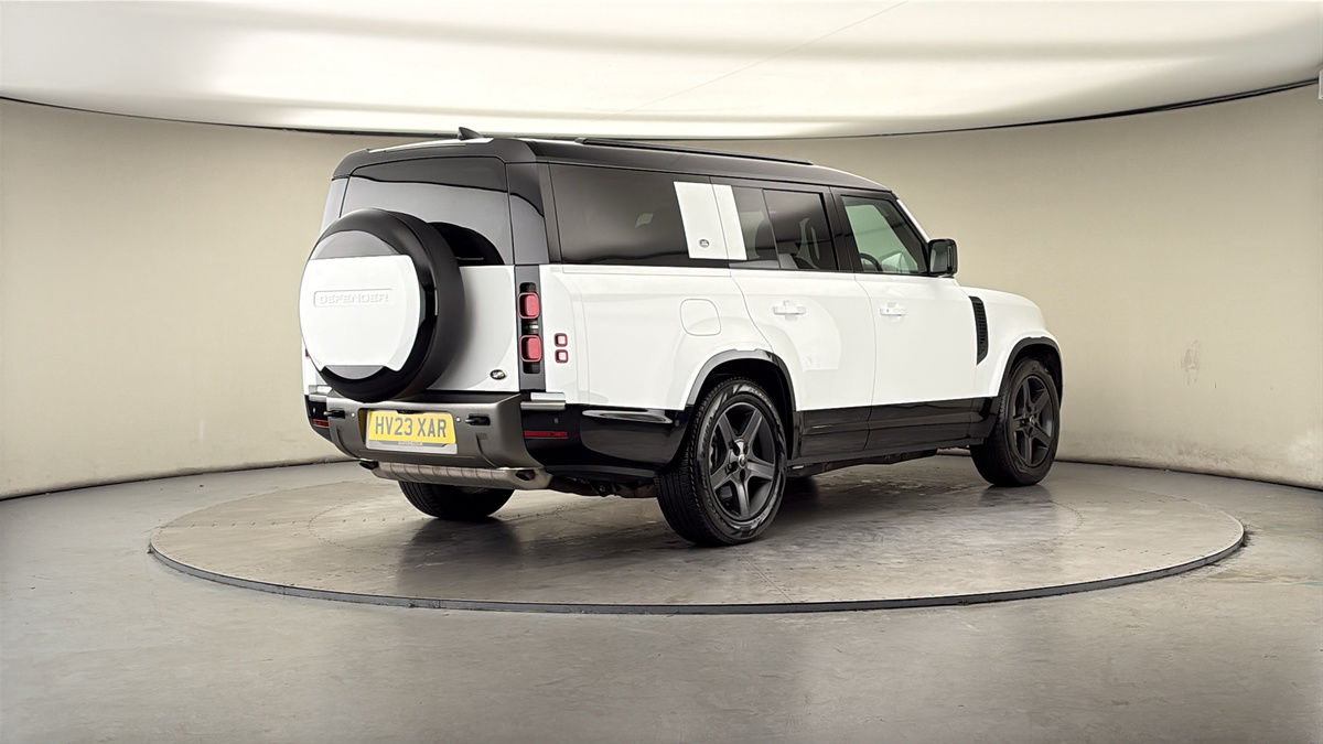 More views of Land Rover Defender 130