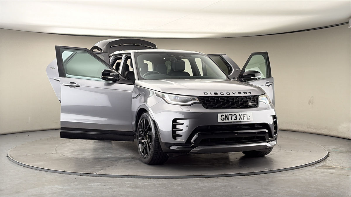 More views of Land Rover Discovery