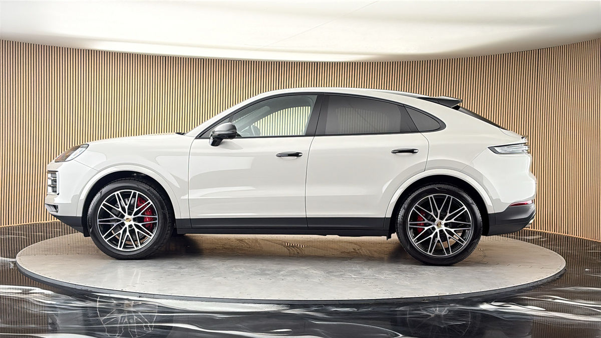 More views of Porsche Cayenne