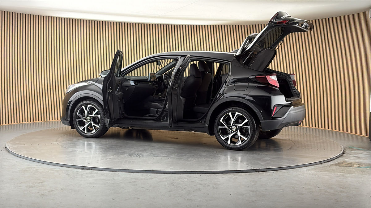 More views of Toyota C-HR