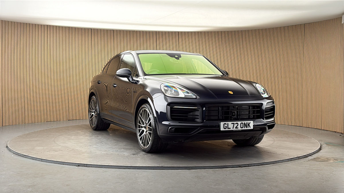 More views of Porsche Cayenne