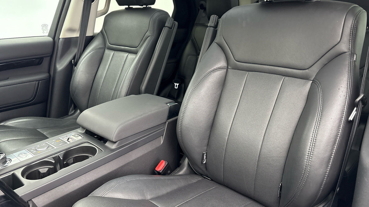 Land Rover Discovery Image 7