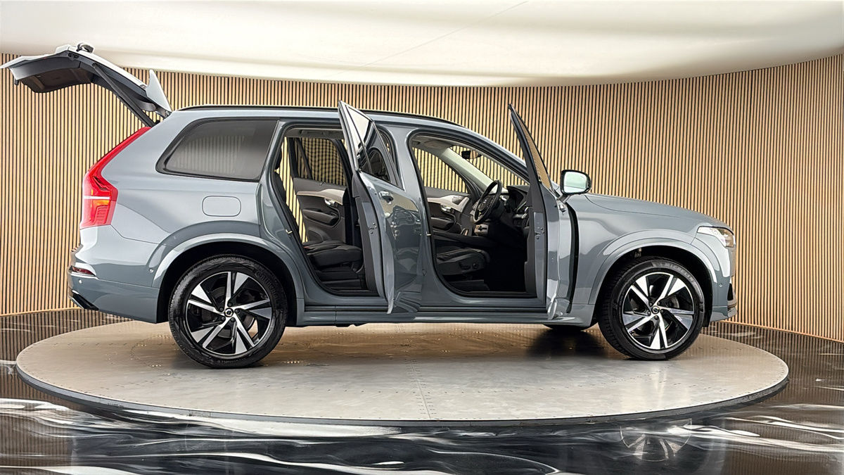 More views of Volvo XC90