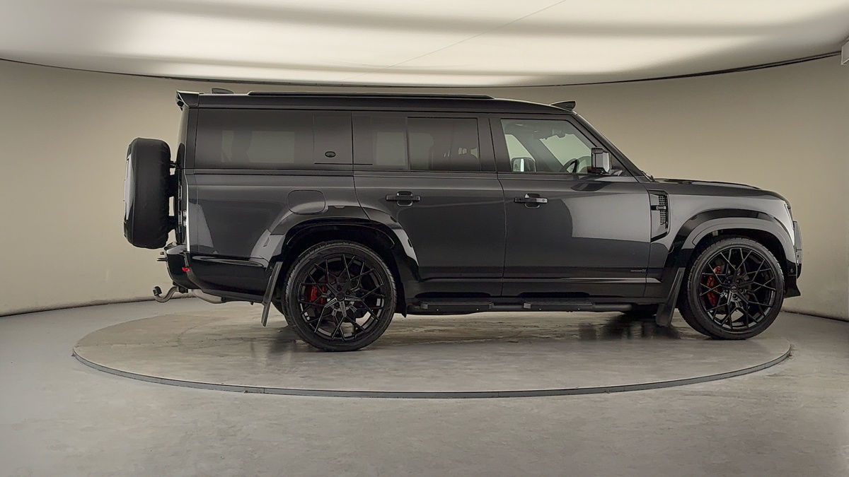 More views of Land Rover Defender 130