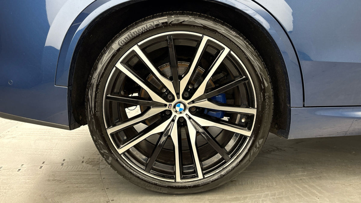 BMW X5 Image 10