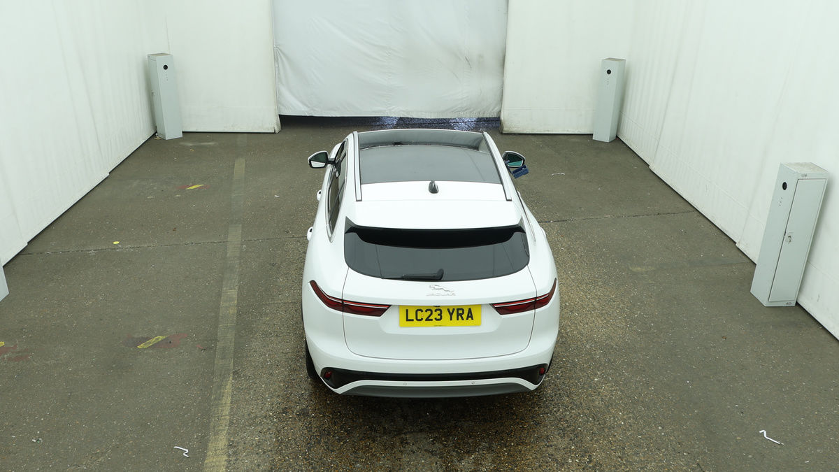 Jaguar F-PACE Image 8