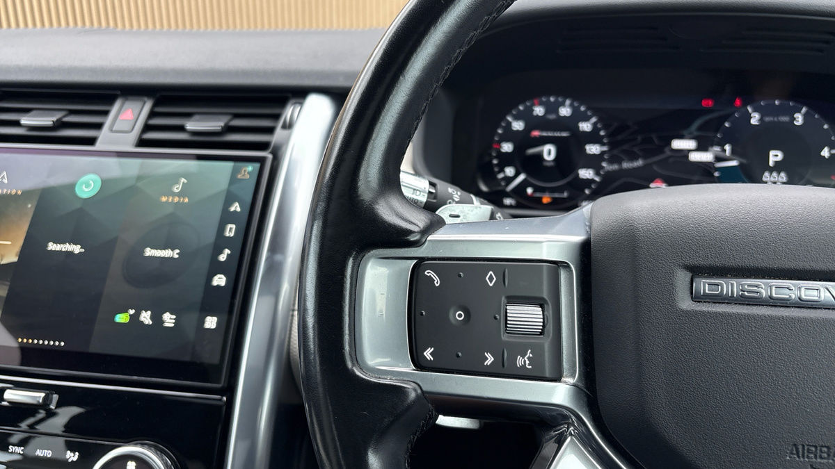 Land Rover Discovery Image 13