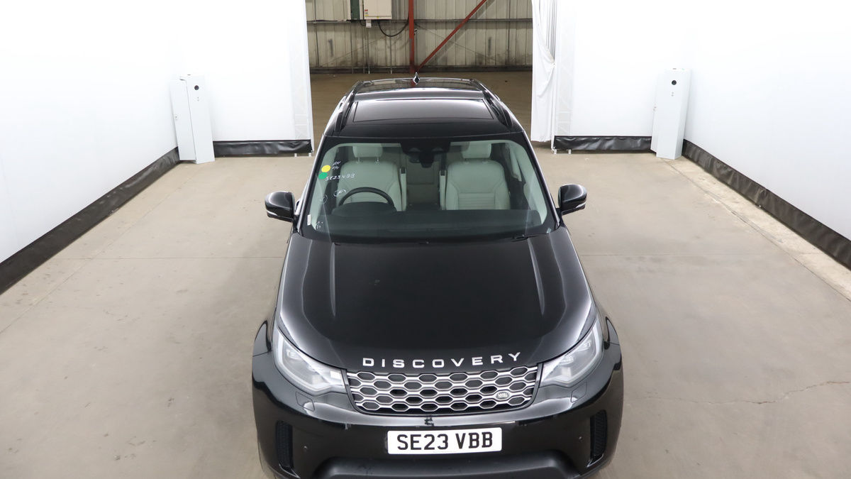 Land Rover Discovery Image 7