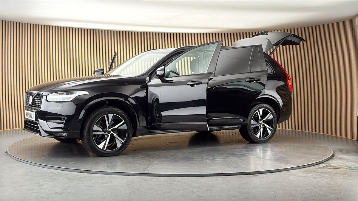 More views of Volvo XC90