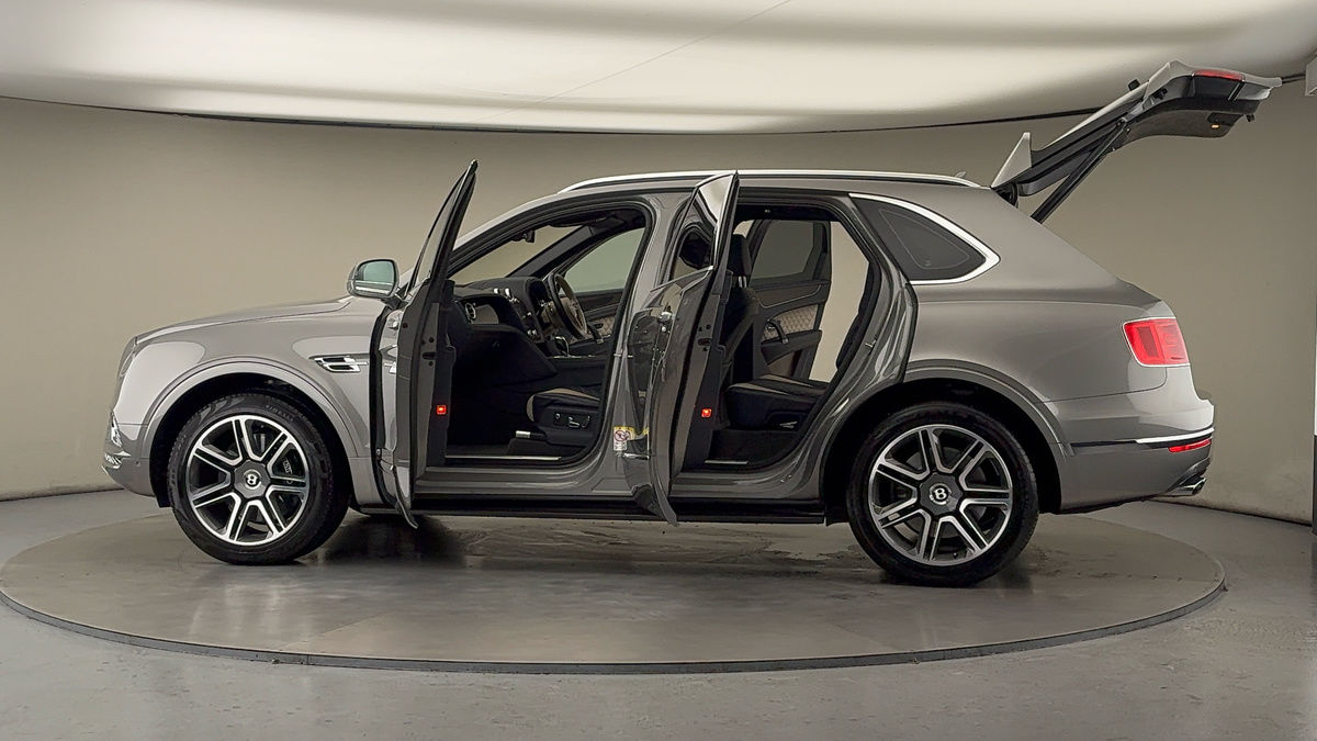 More views of Bentley Bentayga