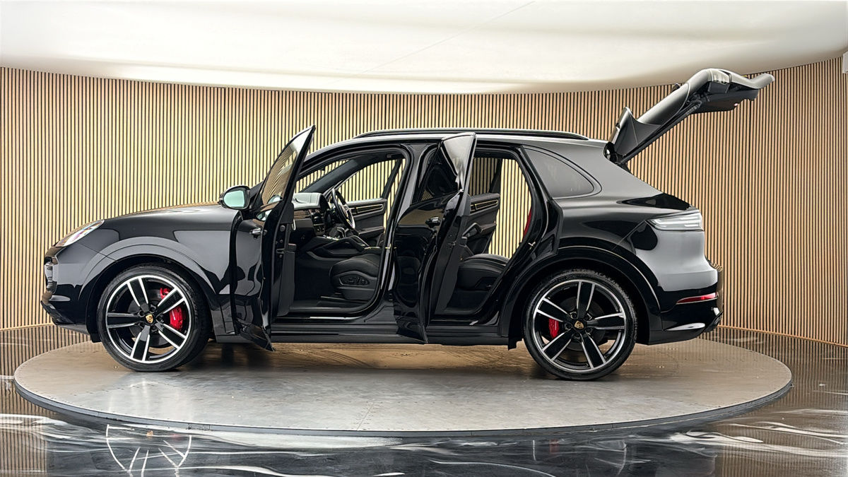 More views of Porsche Cayenne