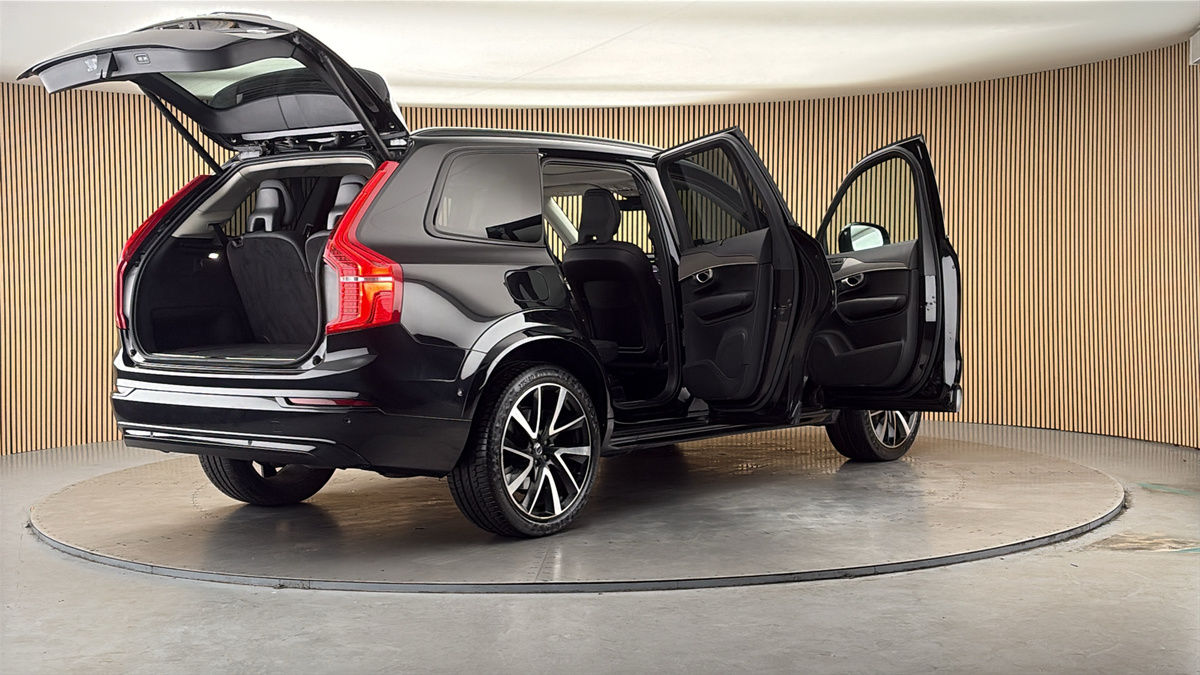More views of Volvo XC90