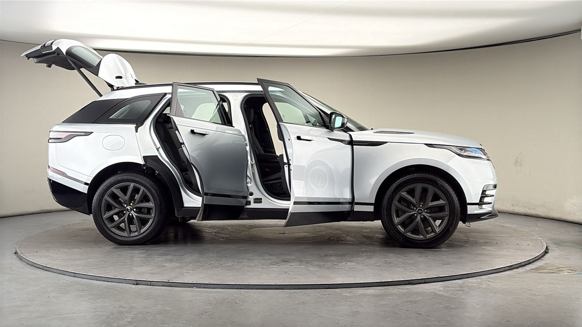 More views of Land Rover Range Rover Velar