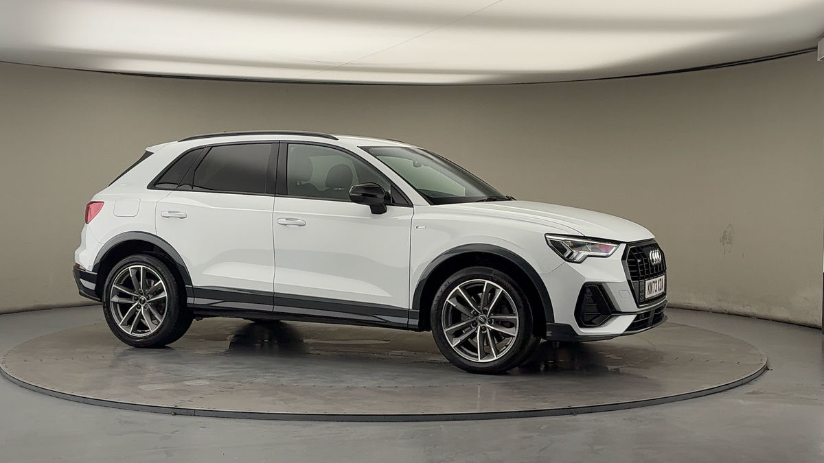 More views of Audi Q3