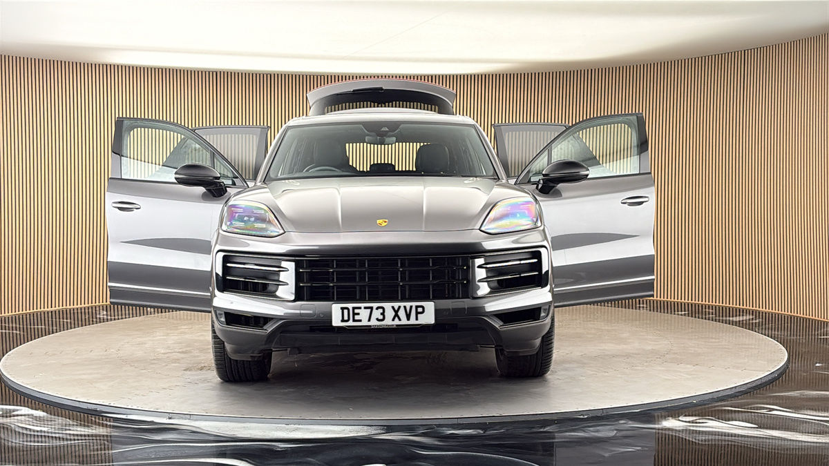 More views of Porsche Cayenne