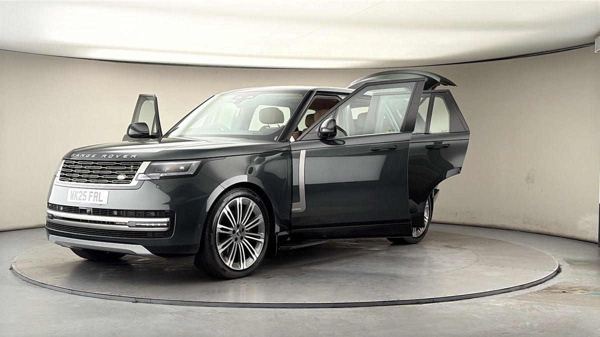 More views of Land Rover Range Rover