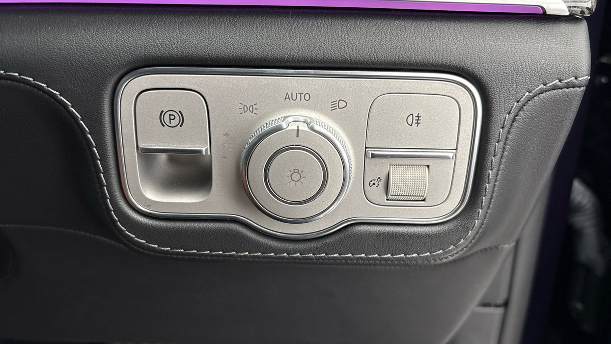 Mercedes-Benz GLE Image 29