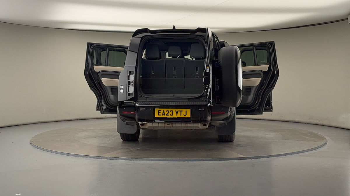 More views of Land Rover Defender 130
